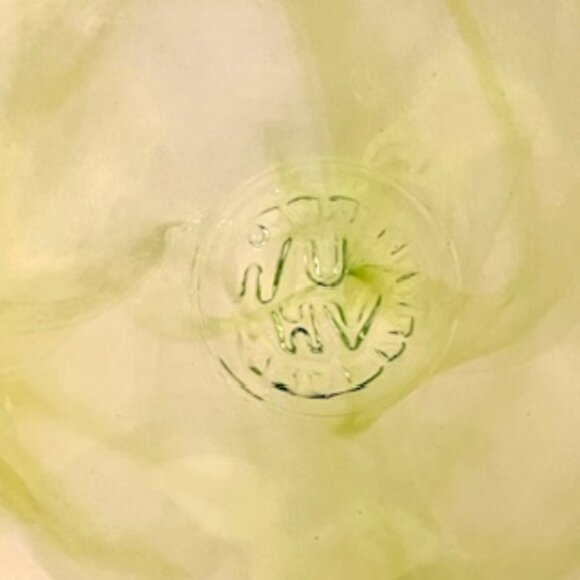 Vtg. KOSTA Boda Mine Green Swirl 8 “ Glass Side Plate - Picture 4 of 5